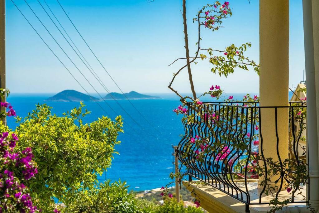 Azure Apartment With Sea View In Kalkan Exterior photo