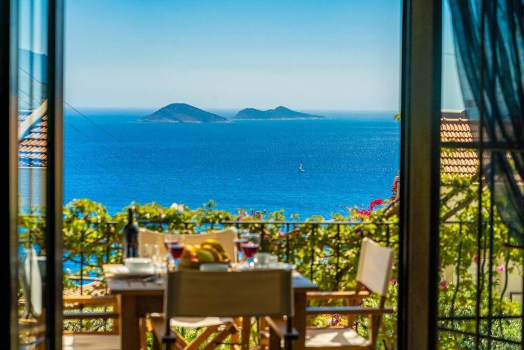 Azure Apartment With Sea View In Kalkan Exterior photo